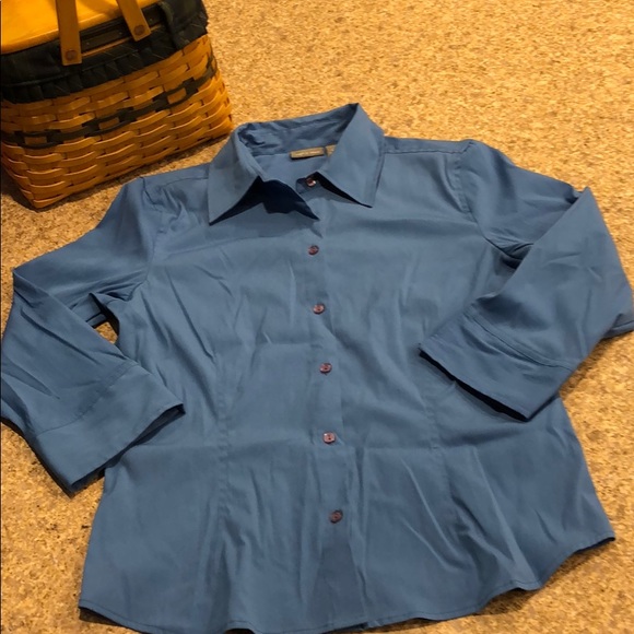 Apt. 9 Stretch Blue Button Up Top - Size Medium - Picture 1 of 11